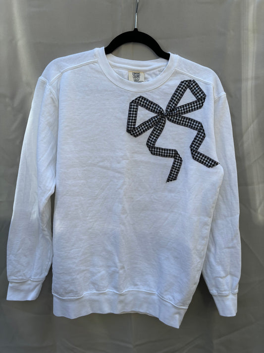 black + white bow pullover | white adult small