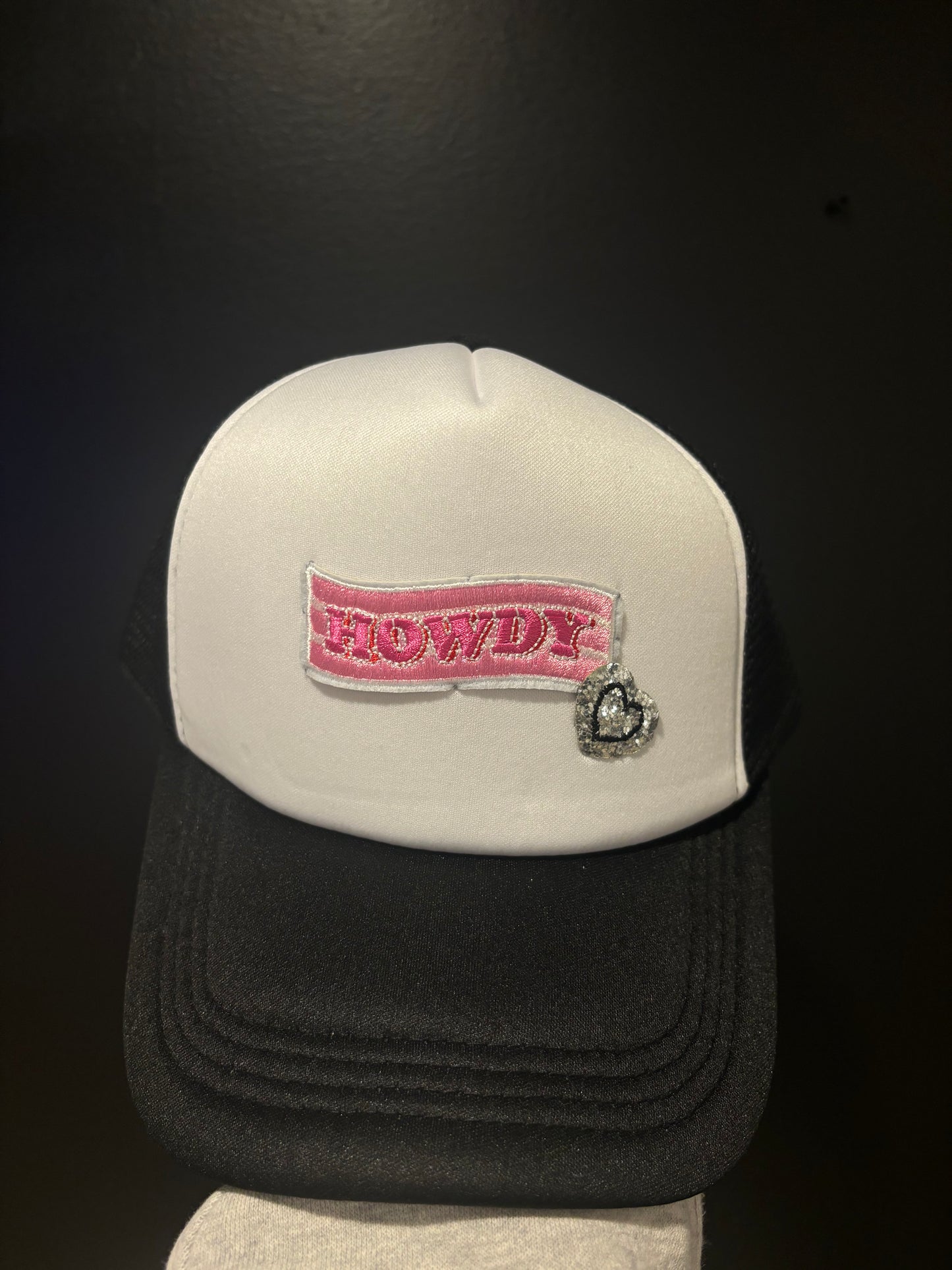 hot pink howdy trucker hat